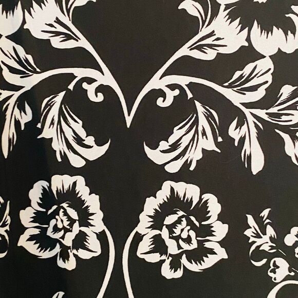 INC International Concepts Floral Cold Shoulder Blouse Top Black White Sz Small - Picture 2 of 3